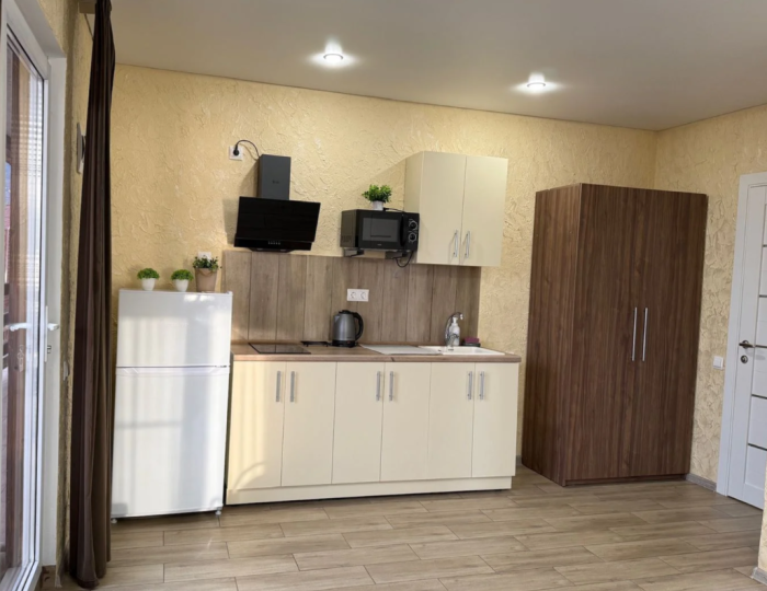 Апартаменты Апартаменты 2-местные 2-комнатные 2 эт. - Отель «Вилла Дарина» Гагра