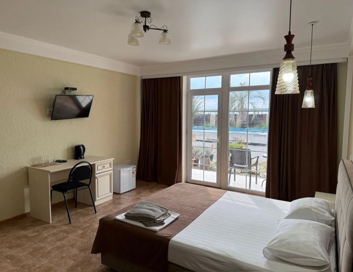 Полулюкс Полулюкс 2-местный 1 этаж - Отель «Вилла Дарина» Гагра